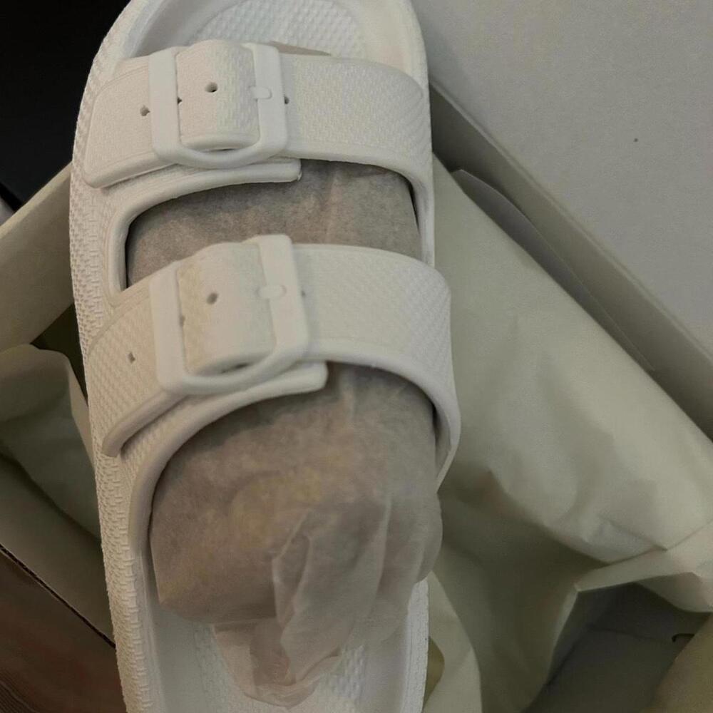 J/Slides Beach Slides – SOCOOL White EVA – Size 8M – BNIB